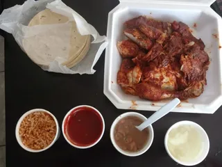 El Buen Pollo