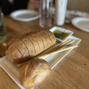 Bread &amp; olive oil + balsamic vinegar