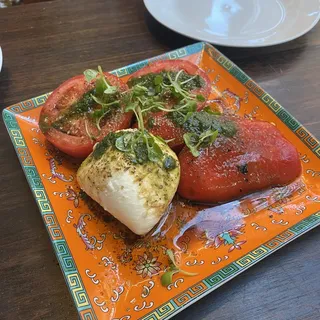 Mozzarella Caprese