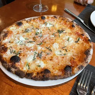 Margherita pizza