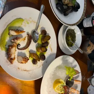 Jumbo Shrimp Cocktail