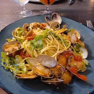 Linguine Con Vongola And Arugula