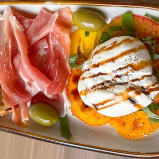 BURRATA PROSCIUTTO