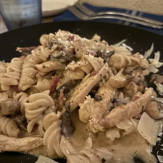 FUSILLI CON POLLO