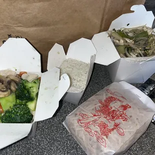 Broccoli Chicken and Lims lo mein