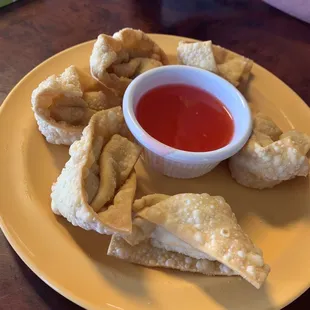 Cream cheese wontons