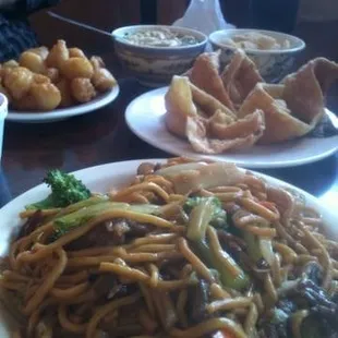 Beef Lo Mein