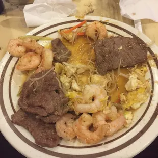 Delicious food from the Hibachi grill included with the Buffet.