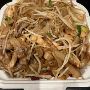 Combination chow fun