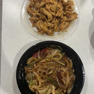 There was more onions than chicken in this dish. I think whoever was on the kitchen really likes onions lol