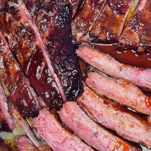 a plate of meat with sauce