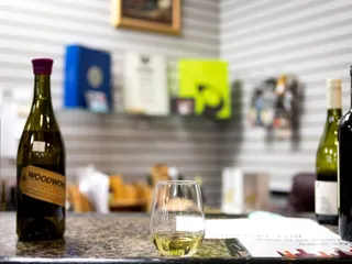 World Wines & Liquors