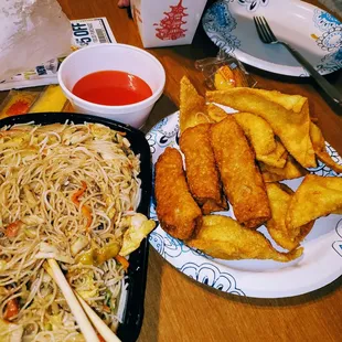 Mei-fun, egg rolls, Lo-Mein, and crab Rangoon.