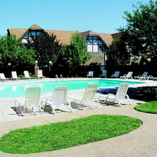 Sparkling Pool
