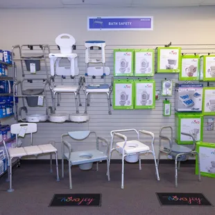 Lincoln Mobility is your one-stop-shop for bathroom safety equipment and supplies.