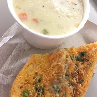 Cauliflower soup &amp; garlic bread
