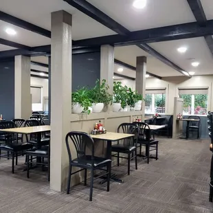 Dining Area at Lincoln Square V