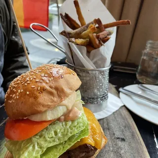 LINCOLN American Burger