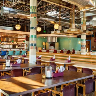 sushi and sashimi, interior