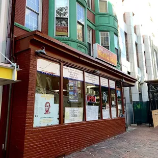 Been wanting to try this place --hope waffles are good!
