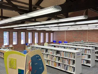 Johnson County Library - Cedar Roe