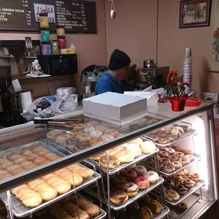Open at 4am thats when we come by,