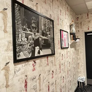 Audrey Hepburn YASSS