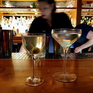 Gin martini and vesper