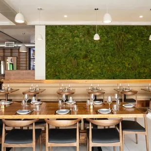 Lindens dining room.