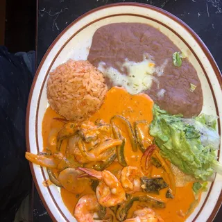 Camarones con Rajas y Crema Estilo Stephanie