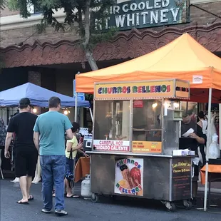 Having some goodies with the family!!!! 08/02/2019