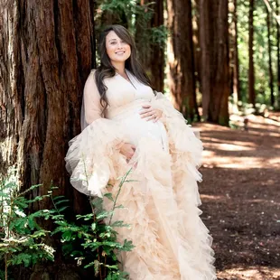 Maternity Portraits with Client Closet access