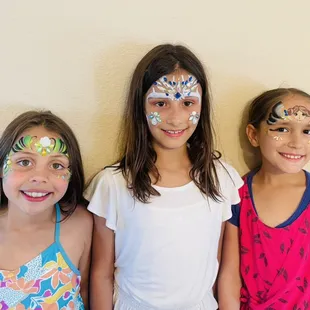 A girly take on Star Wars faces.