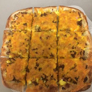 The famous egg pizza!