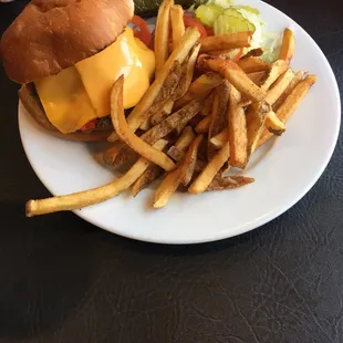 Green Chile Cheeseburger