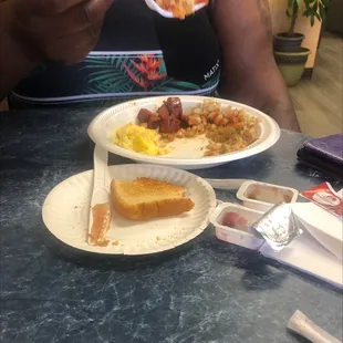 My mom had the NY smoke breakfast platter, she said it was really good.