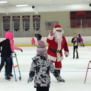 Skate with Santa 2016