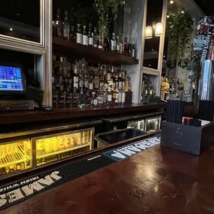 the bar area of a restaurant