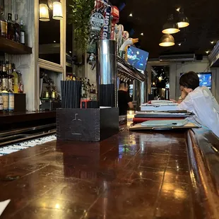 sushi and sashimi, interior