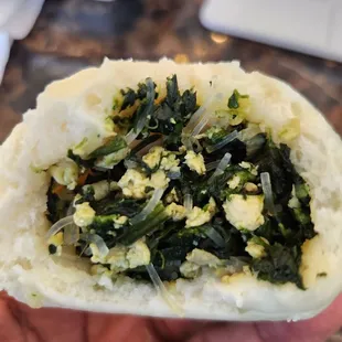 Spinach egg wood ear mushroom