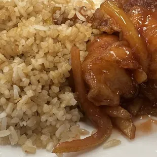 L2. Orange Chicken Lunch Special w/fried rice