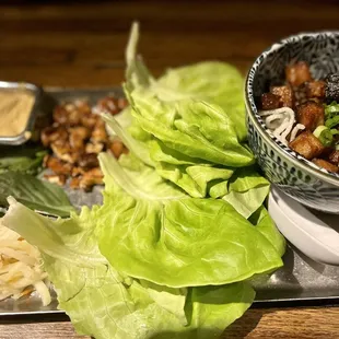 Satay lettuce wraps (pork belly)