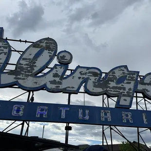 Olinger rooftop sign