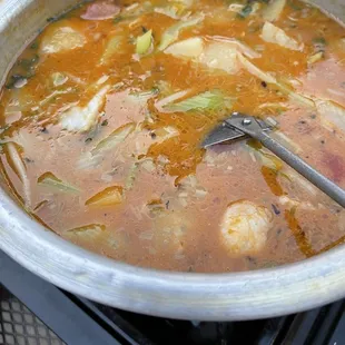 catfish sour soup hot pot