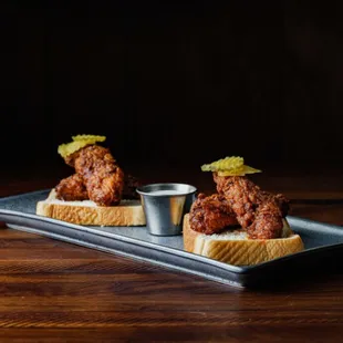 food, fried chicken, bbq wings, poultry, fried chicken wings, chicken, bbq chicken, chicken wings and fried chicken, chicken wings