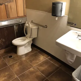 Clean Men's Room - Thank you!