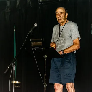 Tom Jones reading at Linneman&apos;s July 2018