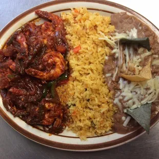 Deliciosos camarones a la diabla