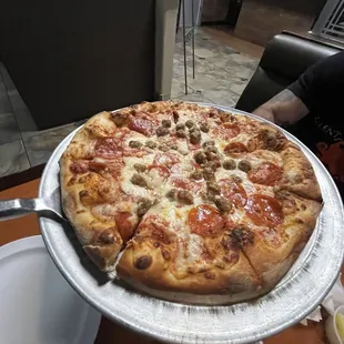 Sausage &amp; pepperoni pizza 12&quot;