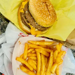 to go - double cheeseburger (comes with fries)